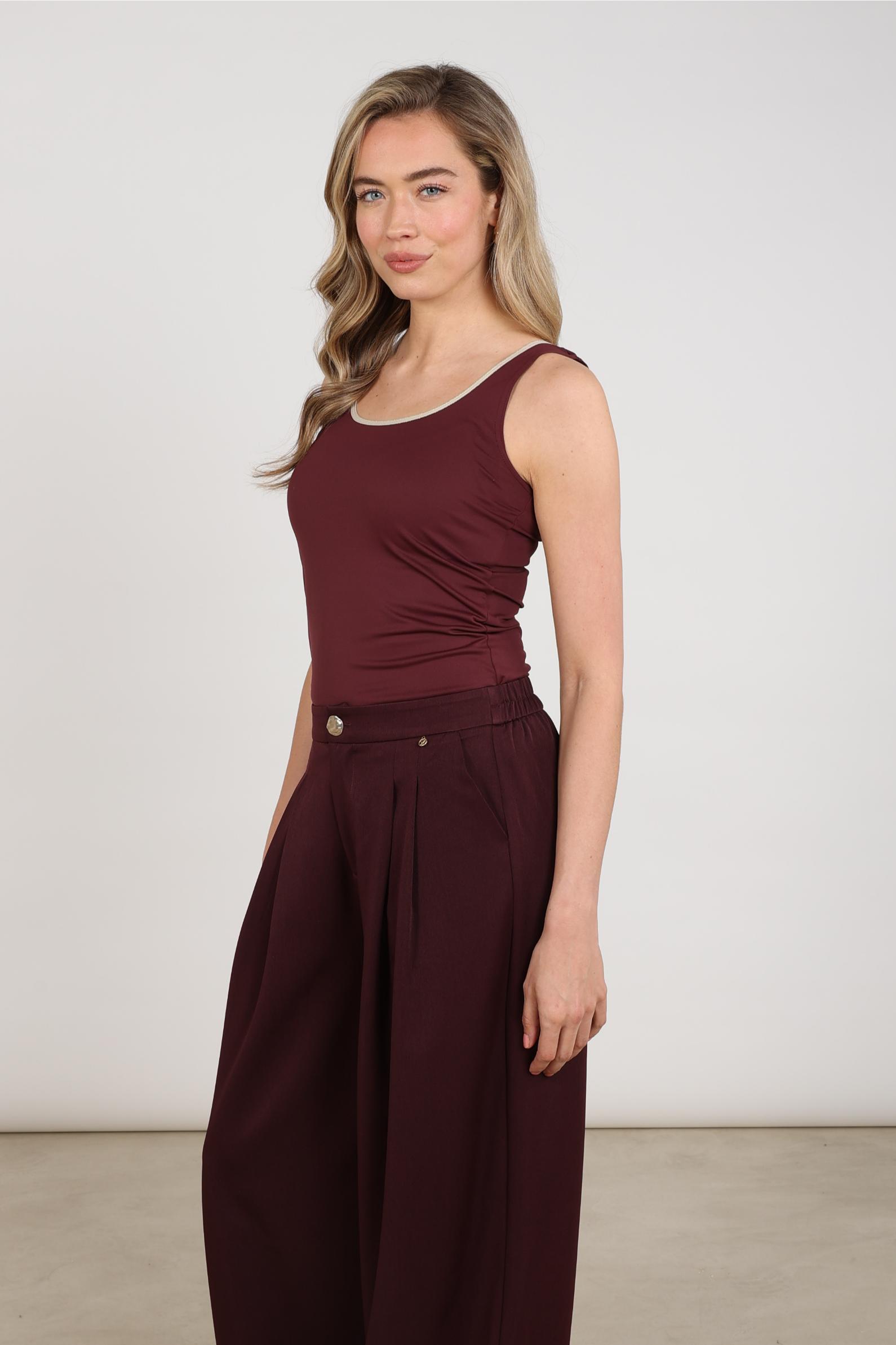 Juba Singlet | Cherry/Gold