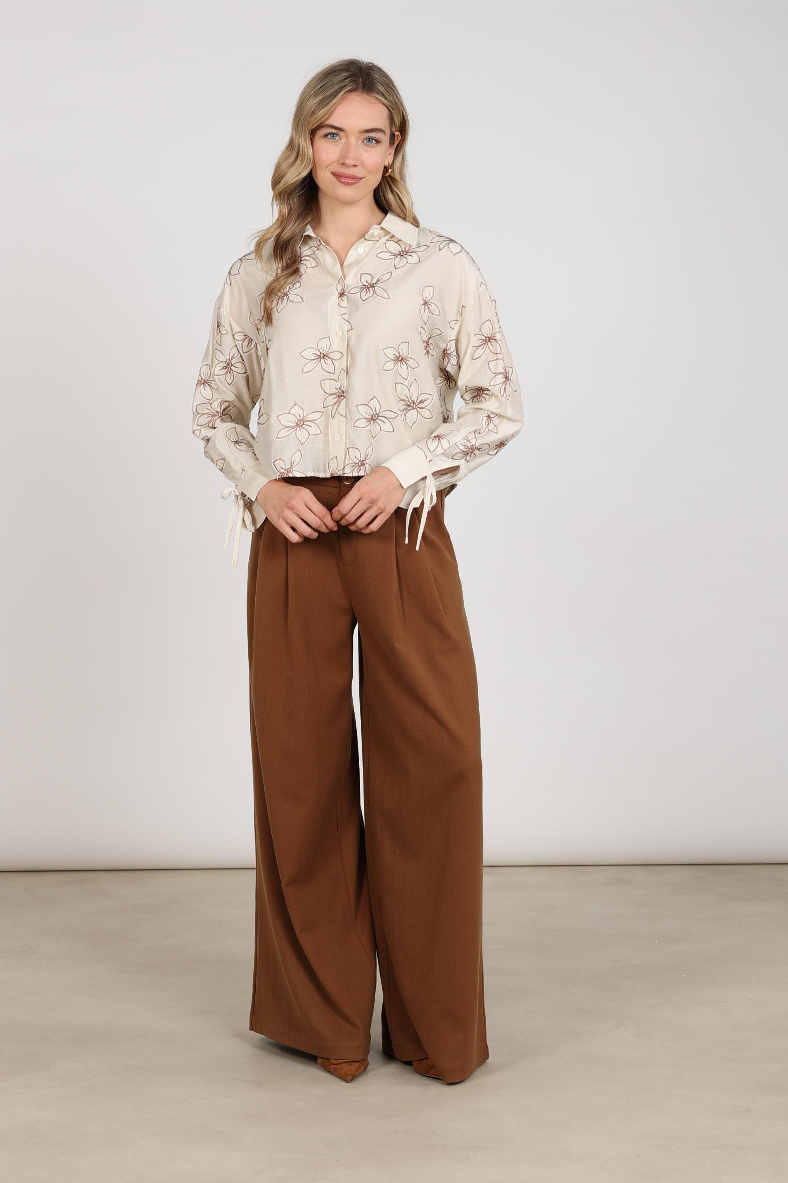 Bailey Blouse Flower | Sand