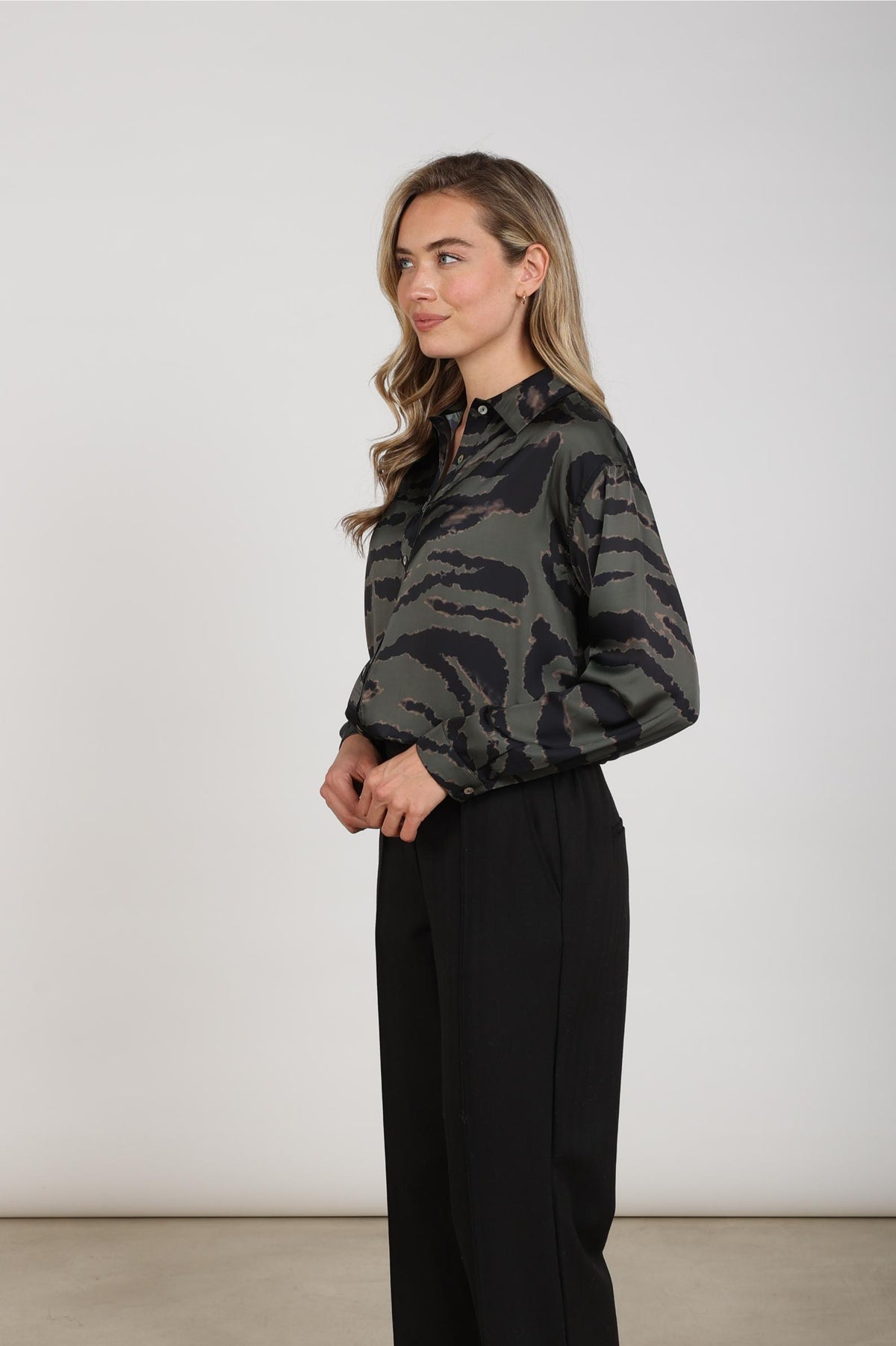 Noeria Blouse Stripe Camo | Black/Moss