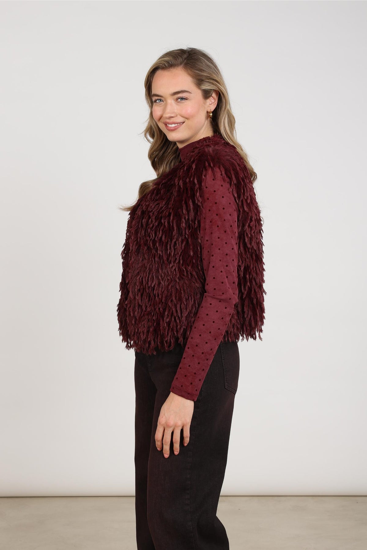 Mila Gilet Feather | Cherry