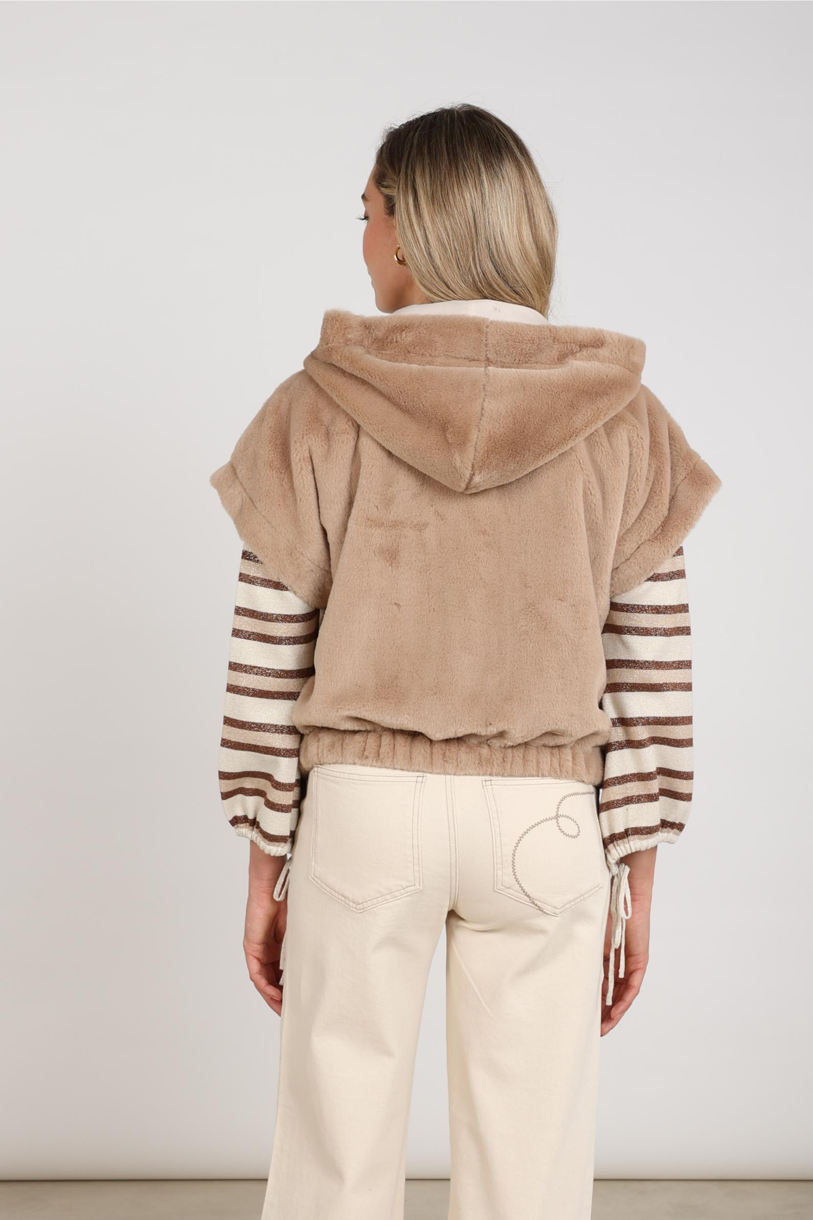 Xandra Gilet | Sand