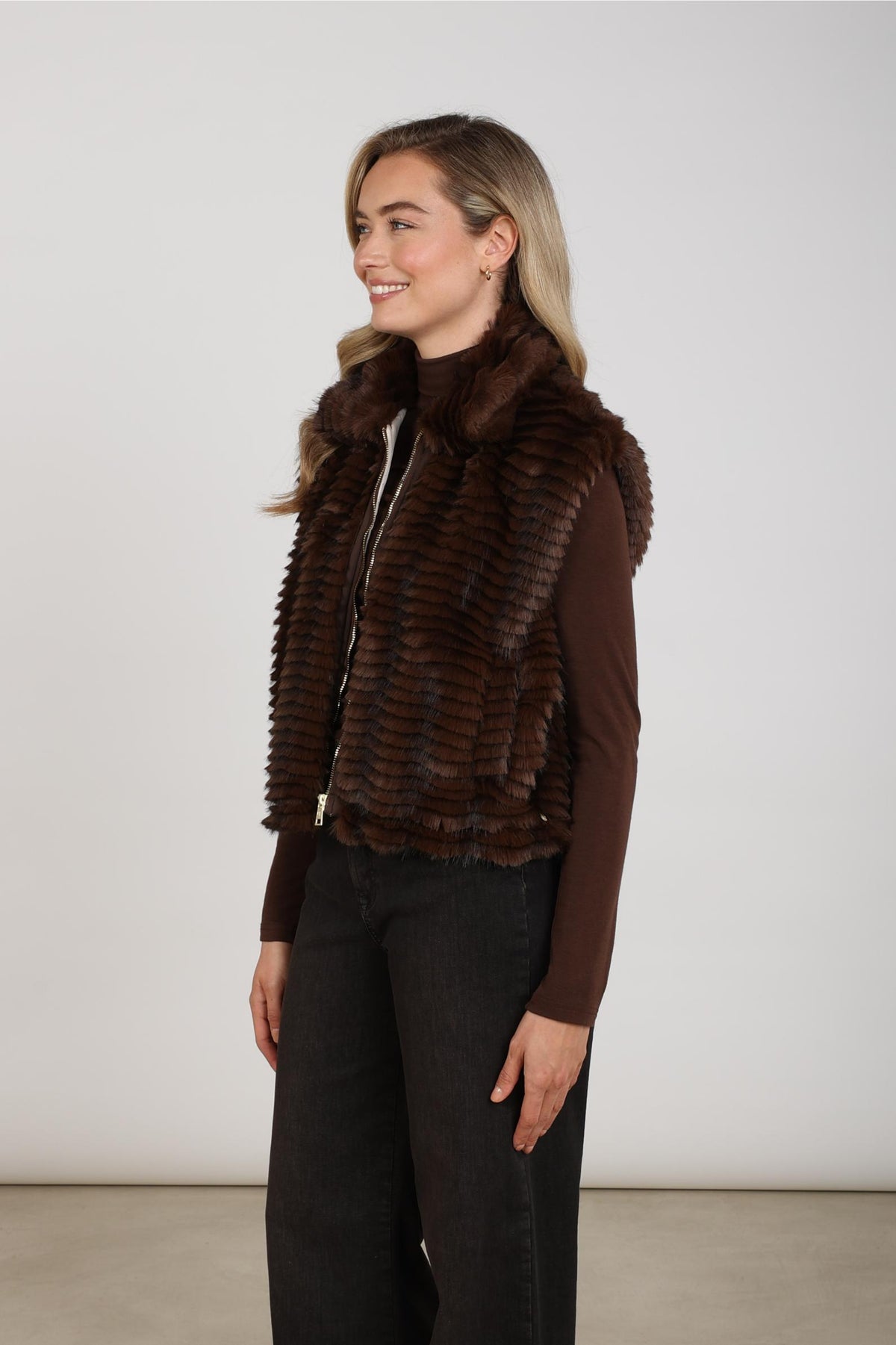 Harriet Gilet Zipper | Chocolate