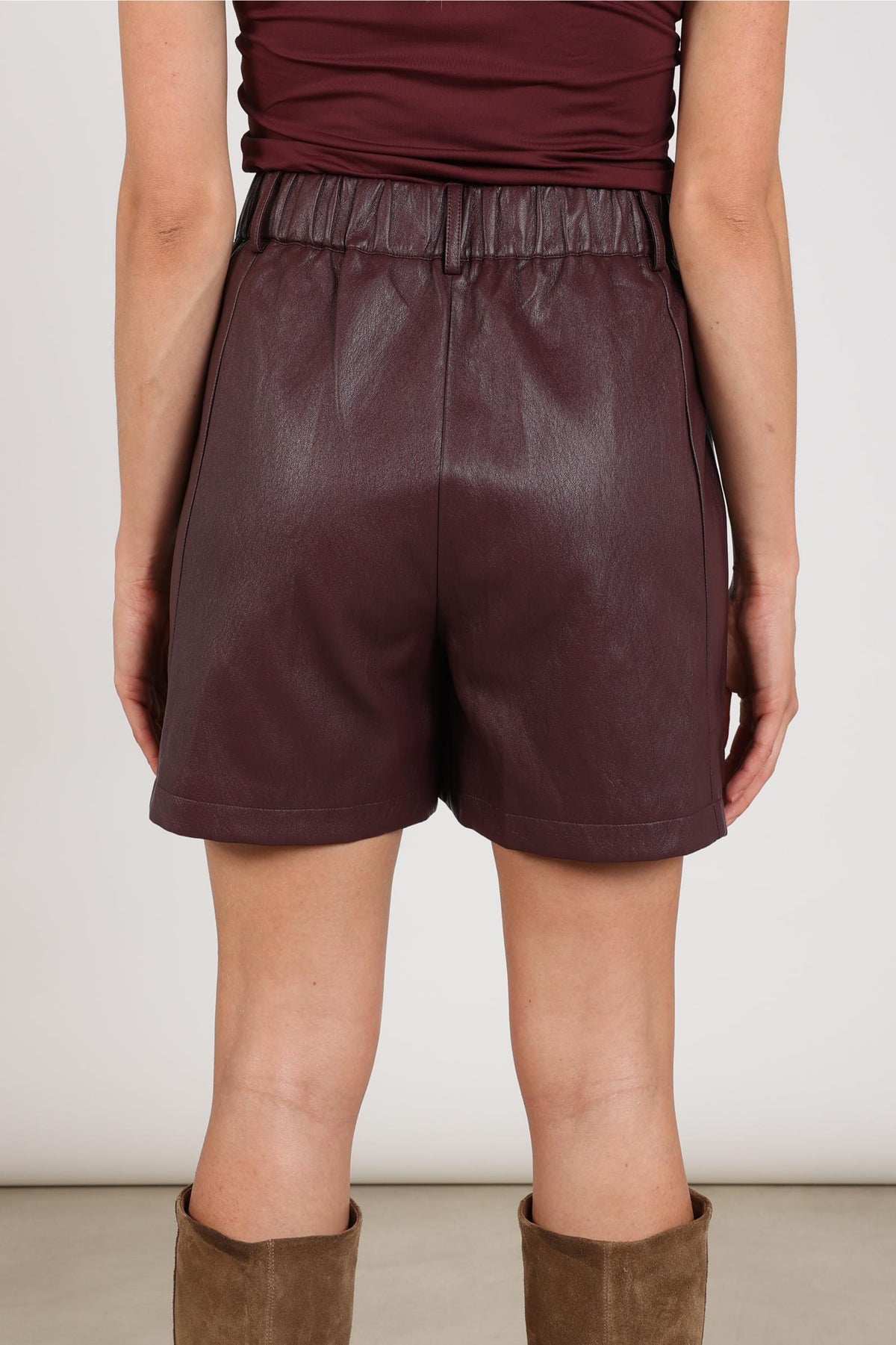 Dagmar Short PU | Cherry