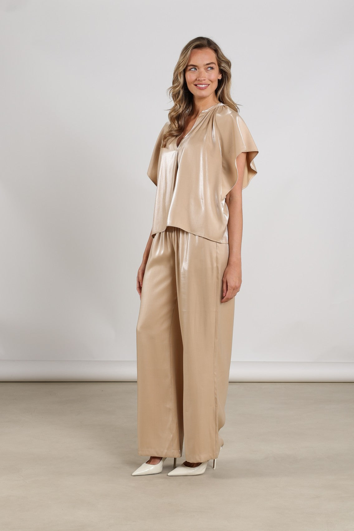 Taylor Top Shiny | Sand