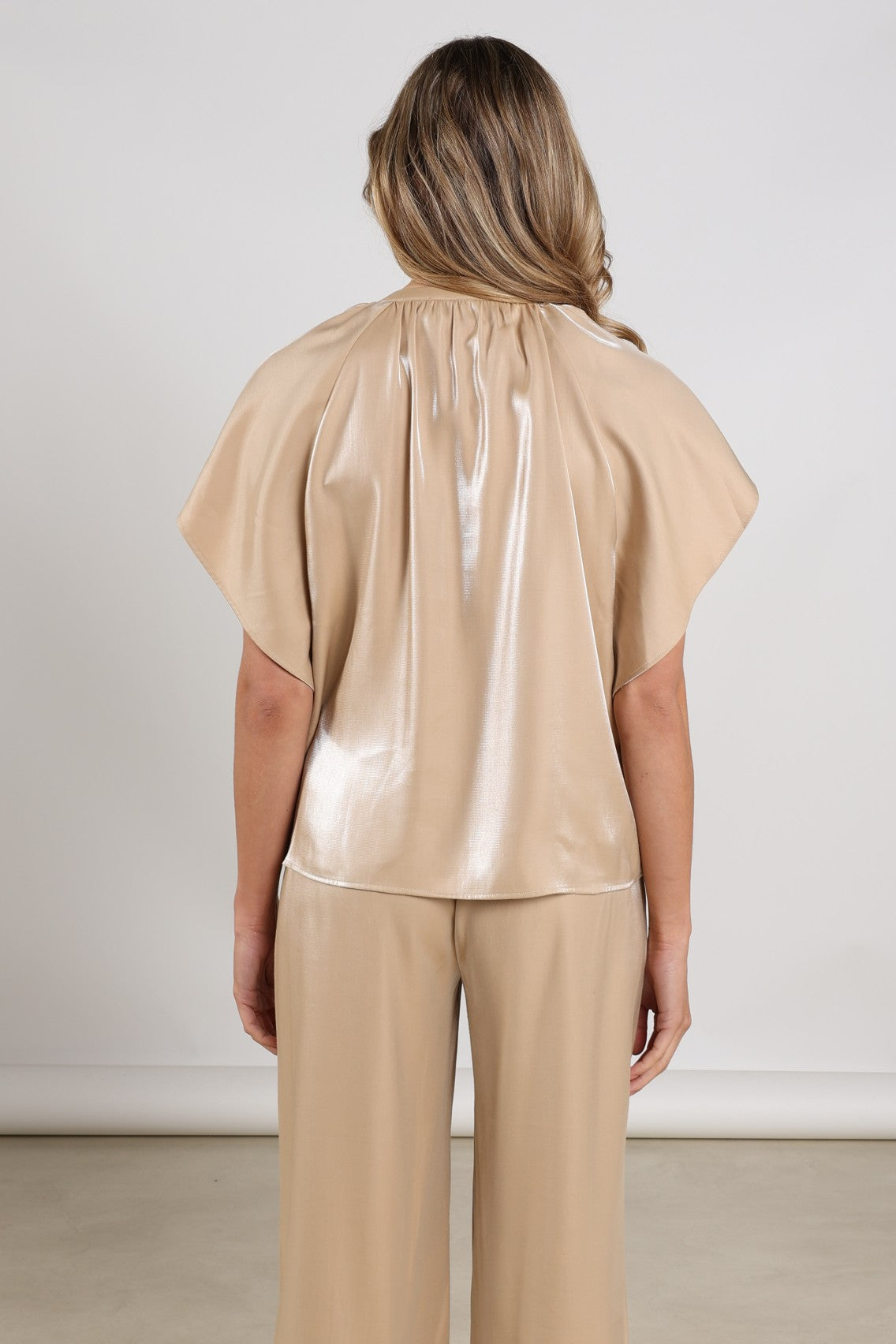 Taylor Top Shiny | Sand