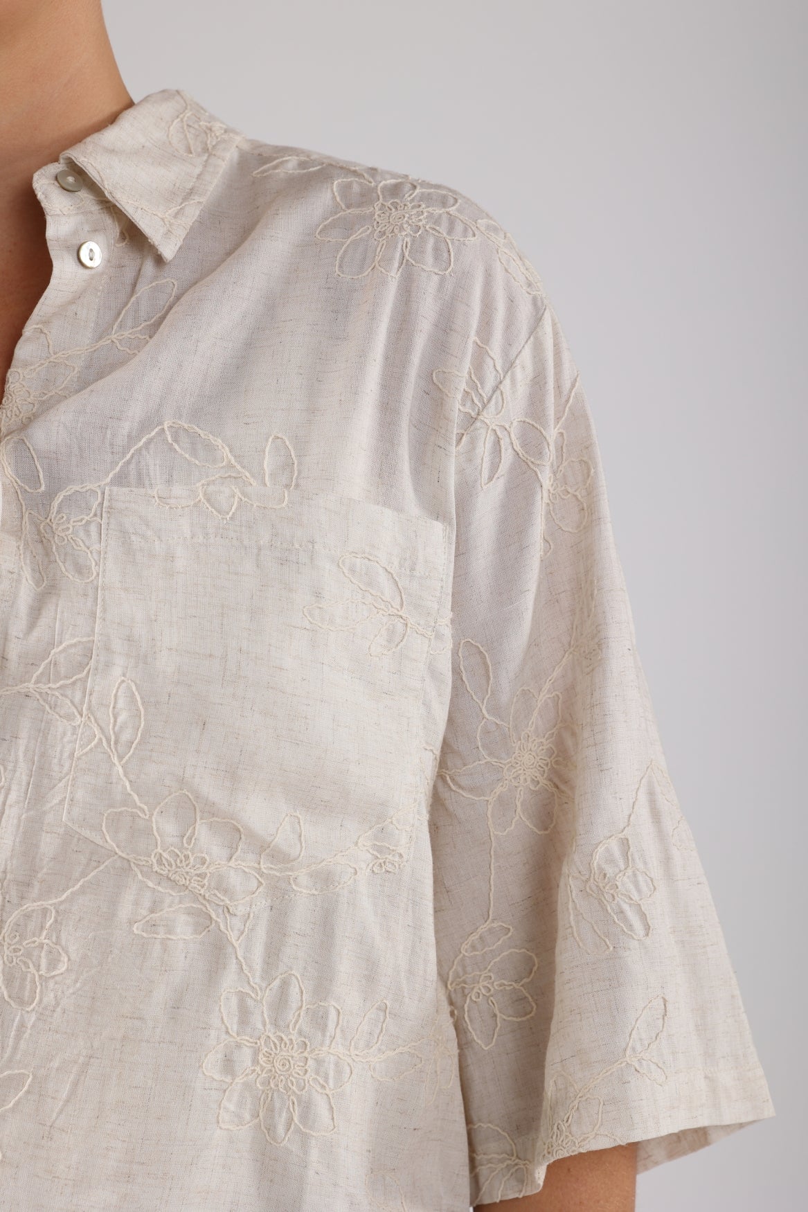 Lieke Blouse Embroidery | Sand