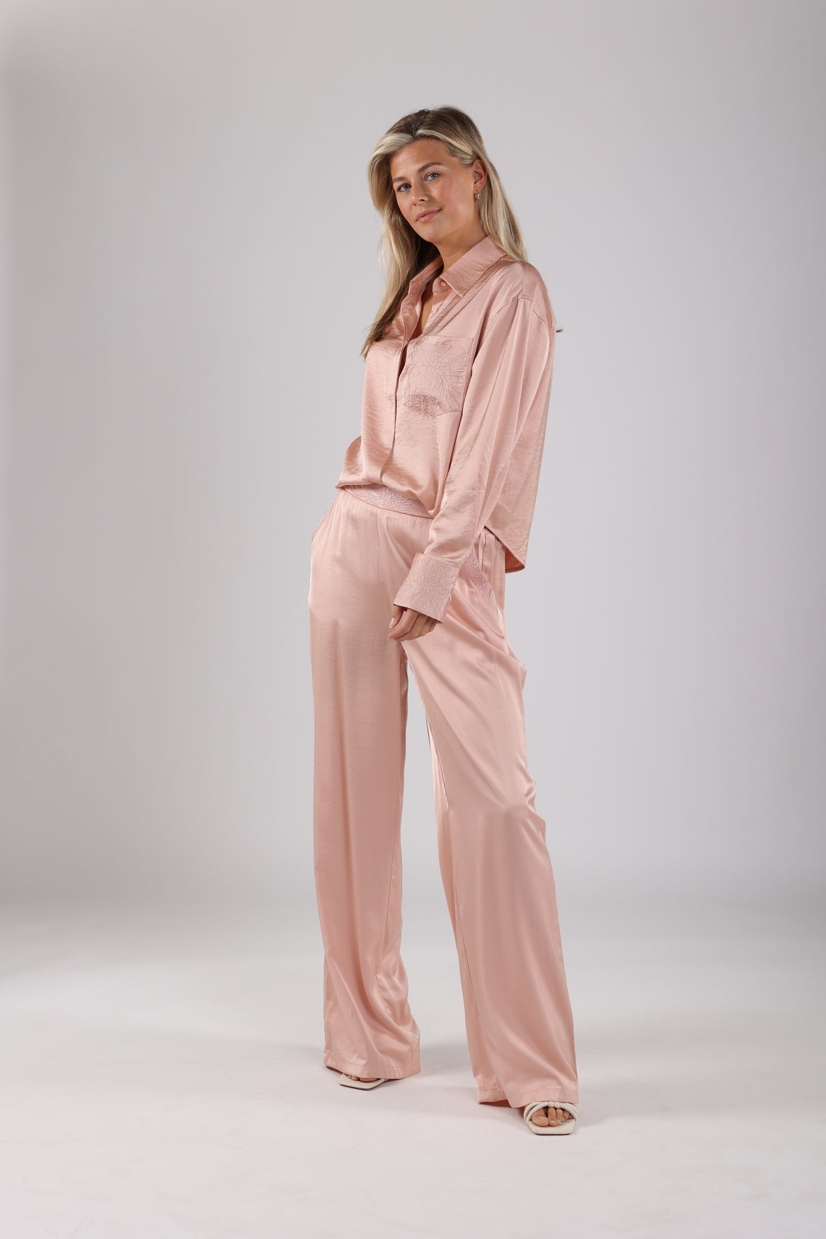 Lynn Blouse Silky | Salmon