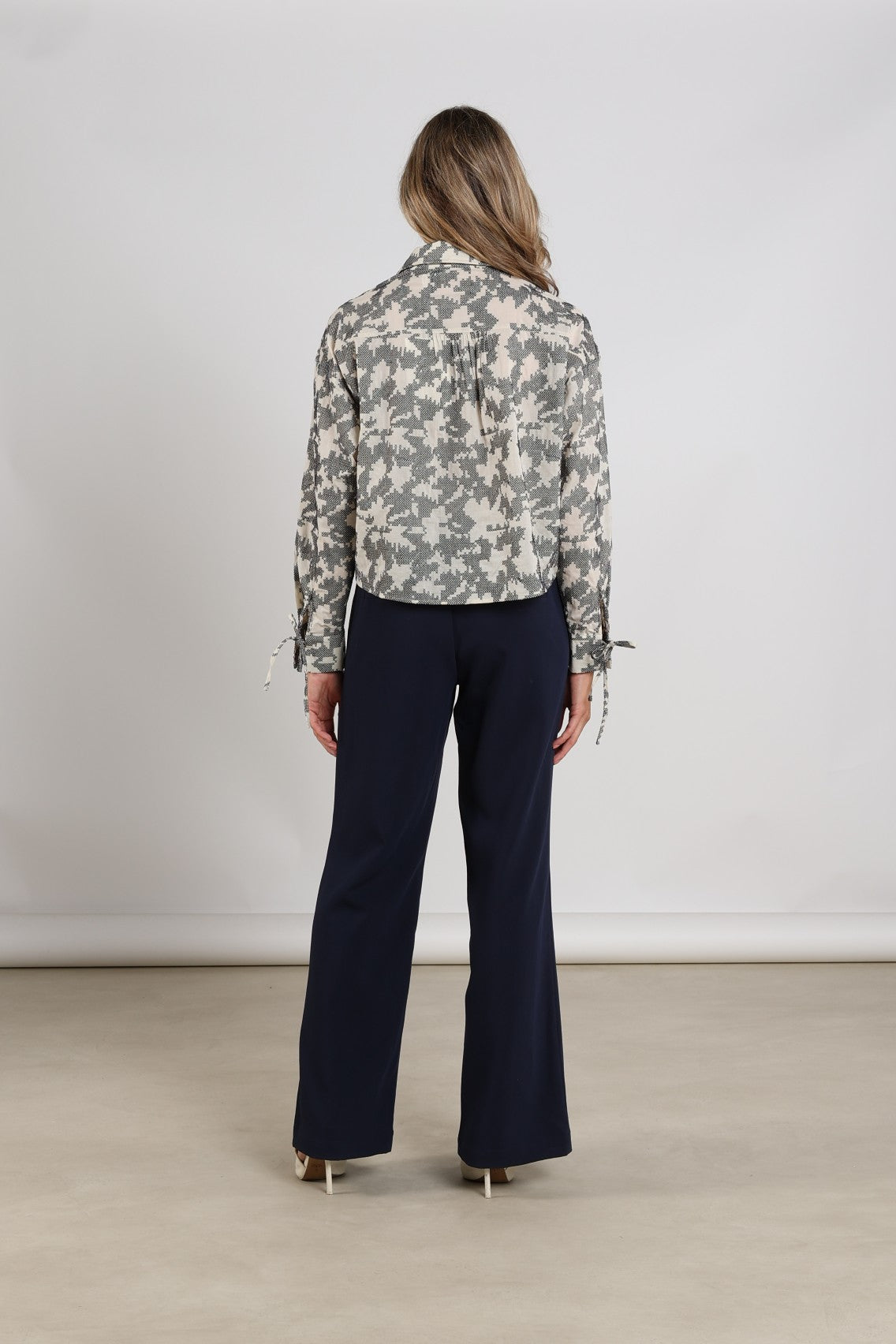 Bailey Blouse Cross | Offwhite/Navy