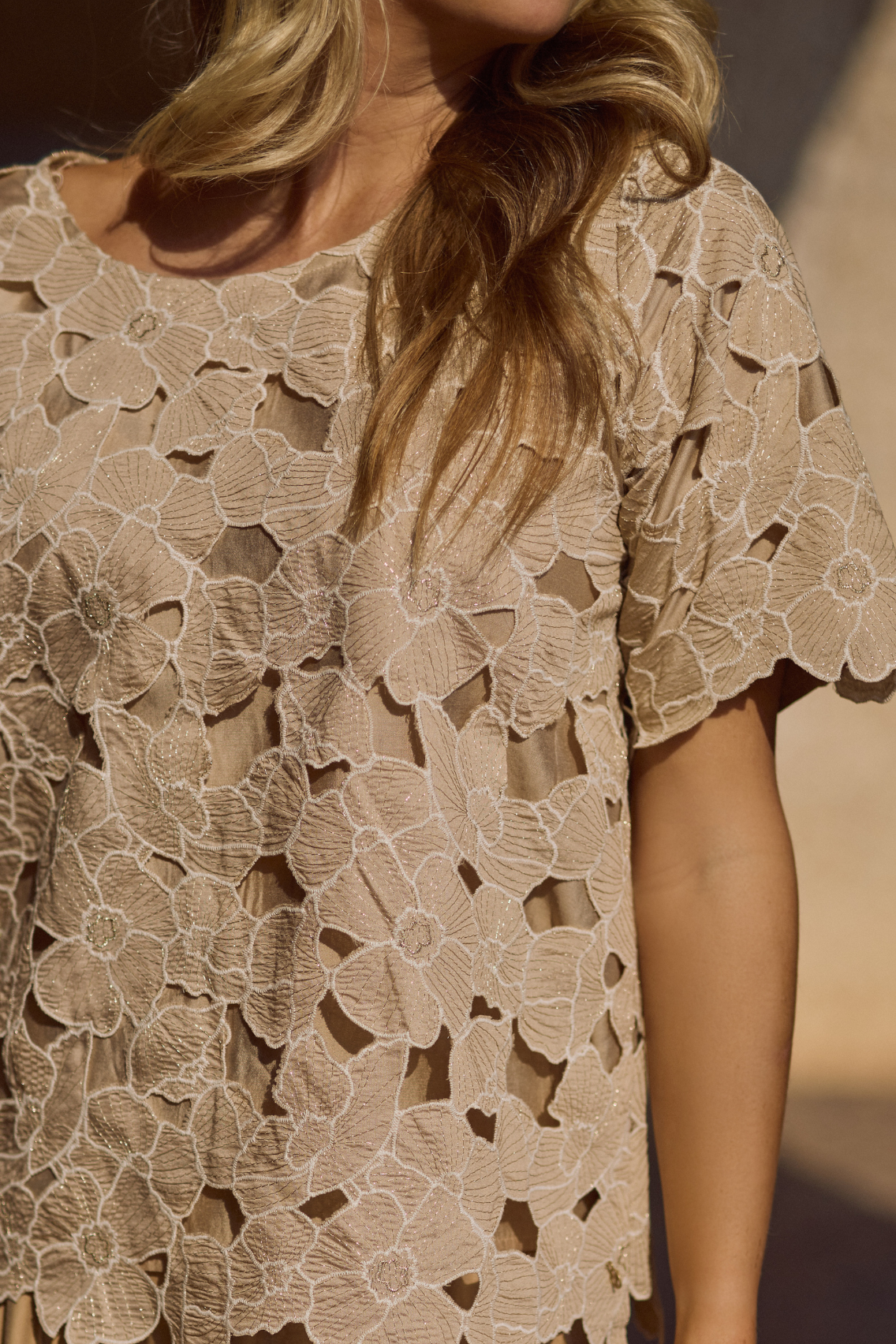 Octavia Top Flower | Sand/Gold