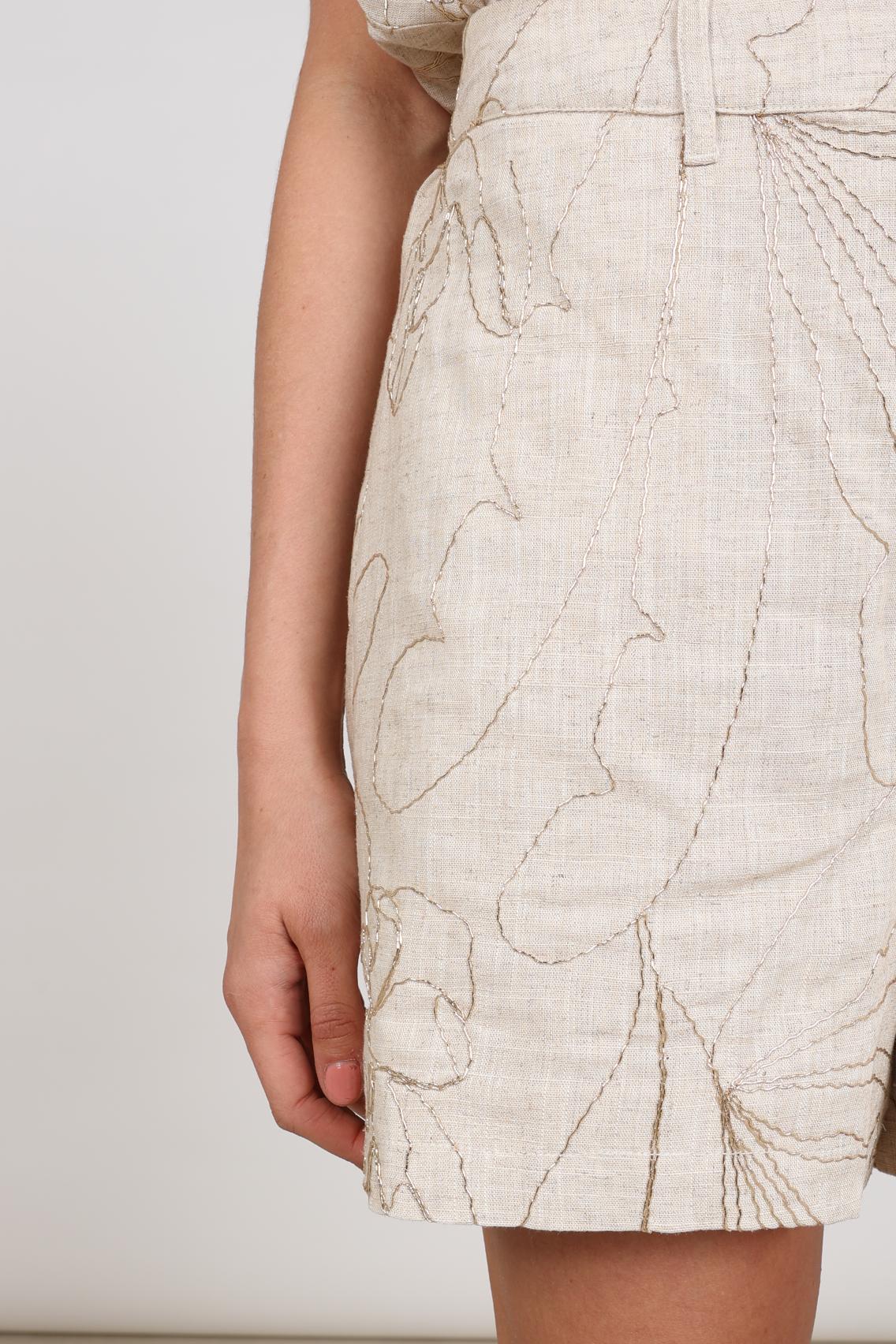 Dagmar Short Embroidery | Sand