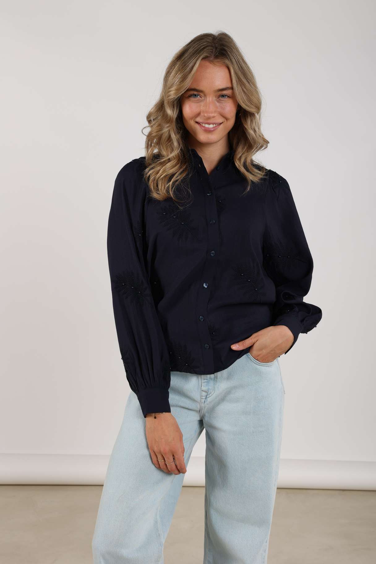 Milanova Blouse Pearl | Navy