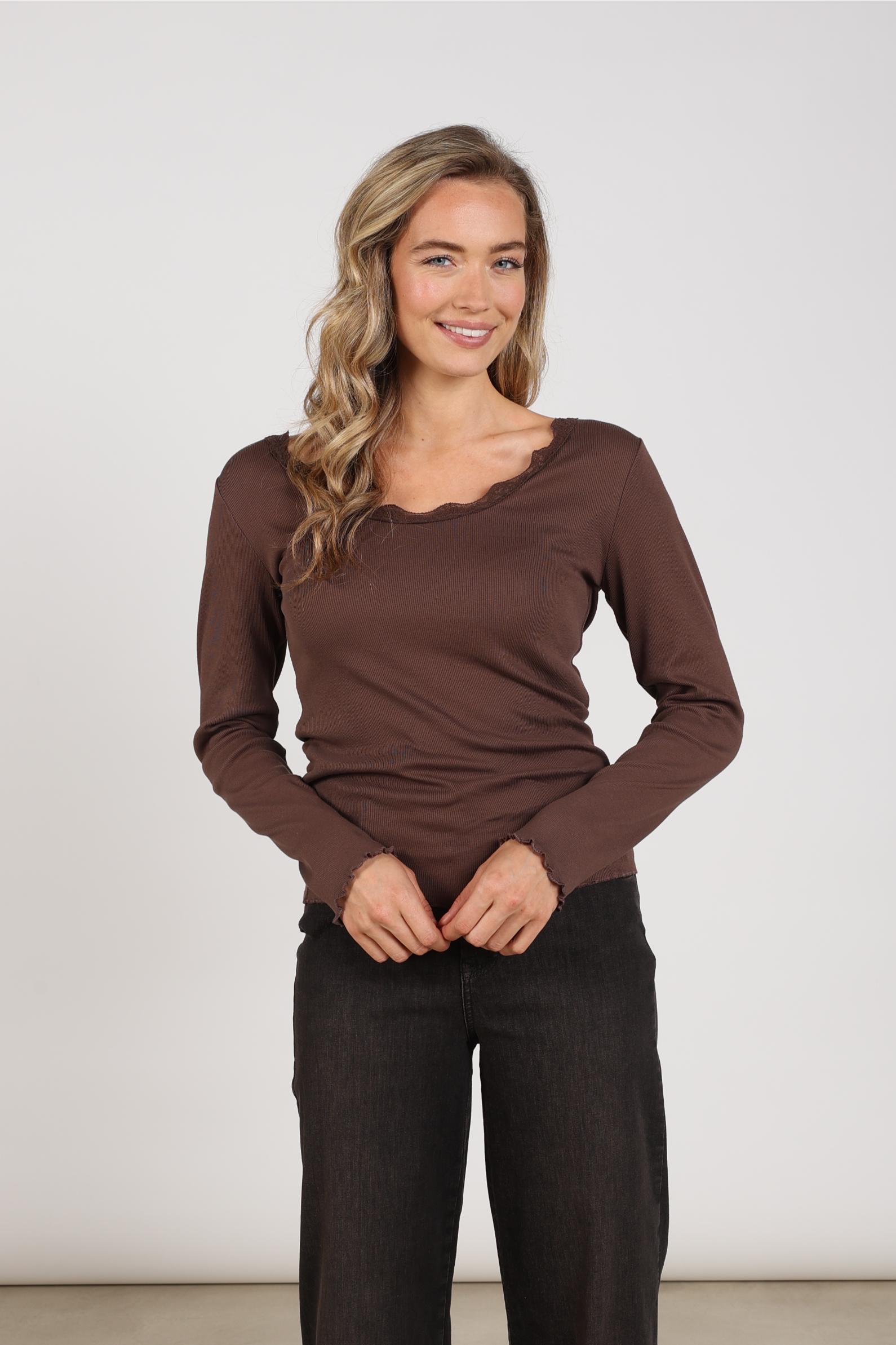 Mika Top Lace | Chocolate