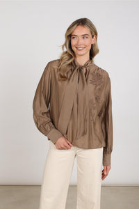 Taupe