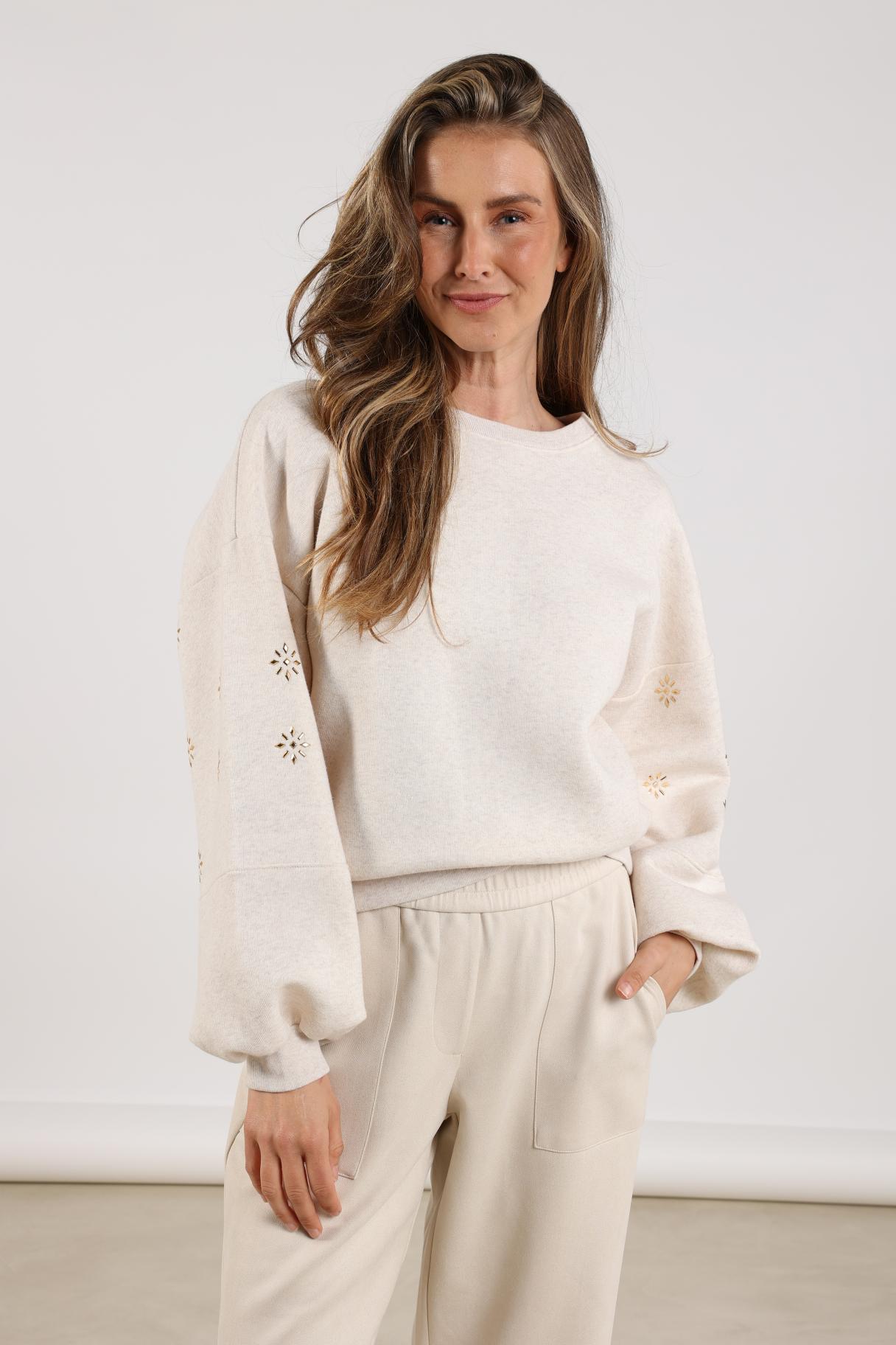 Amadora Sweater Flowerstuds | Sand