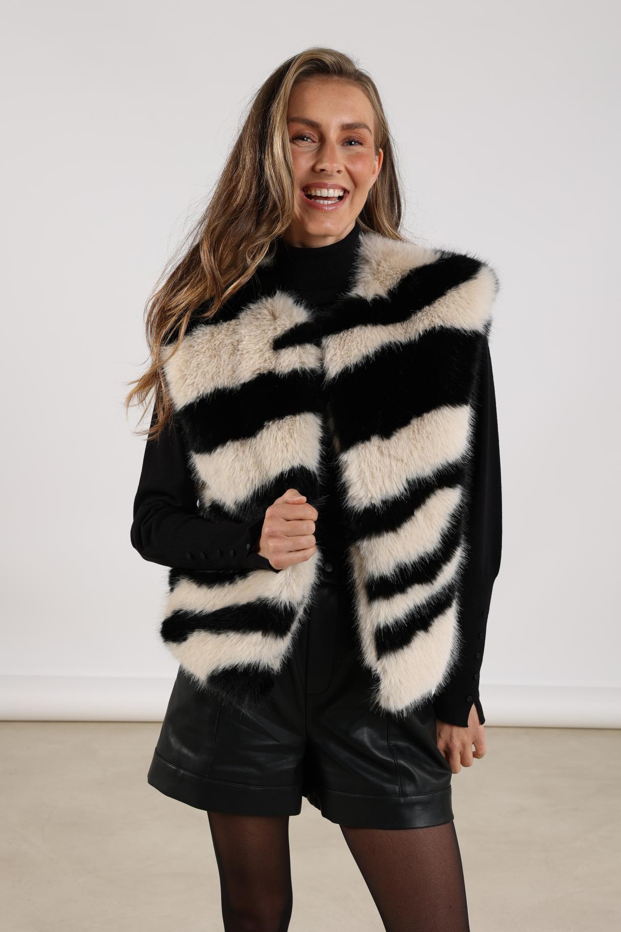 Fally Gilet | Sand/Black