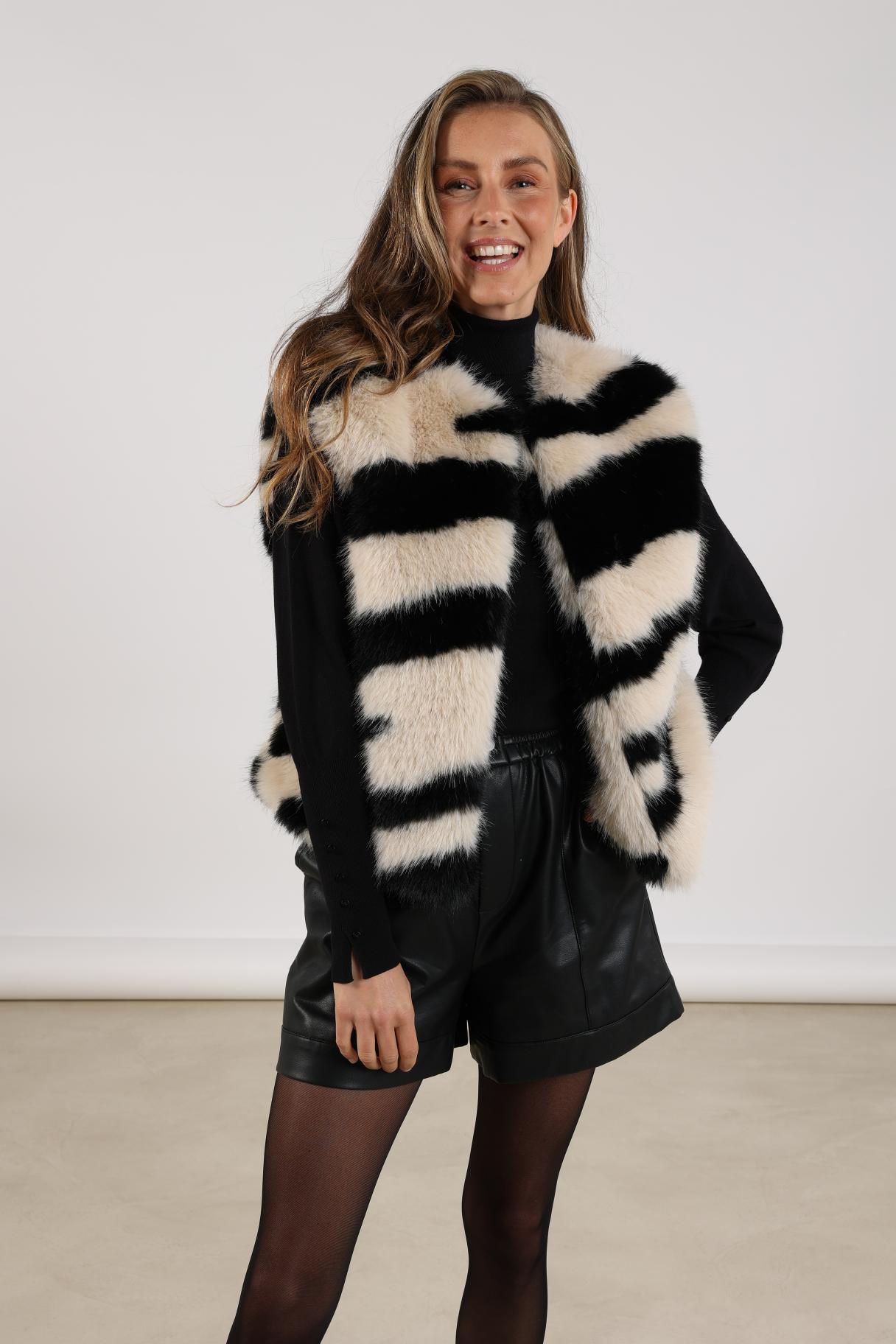 Fally Gilet | Sand/Black
