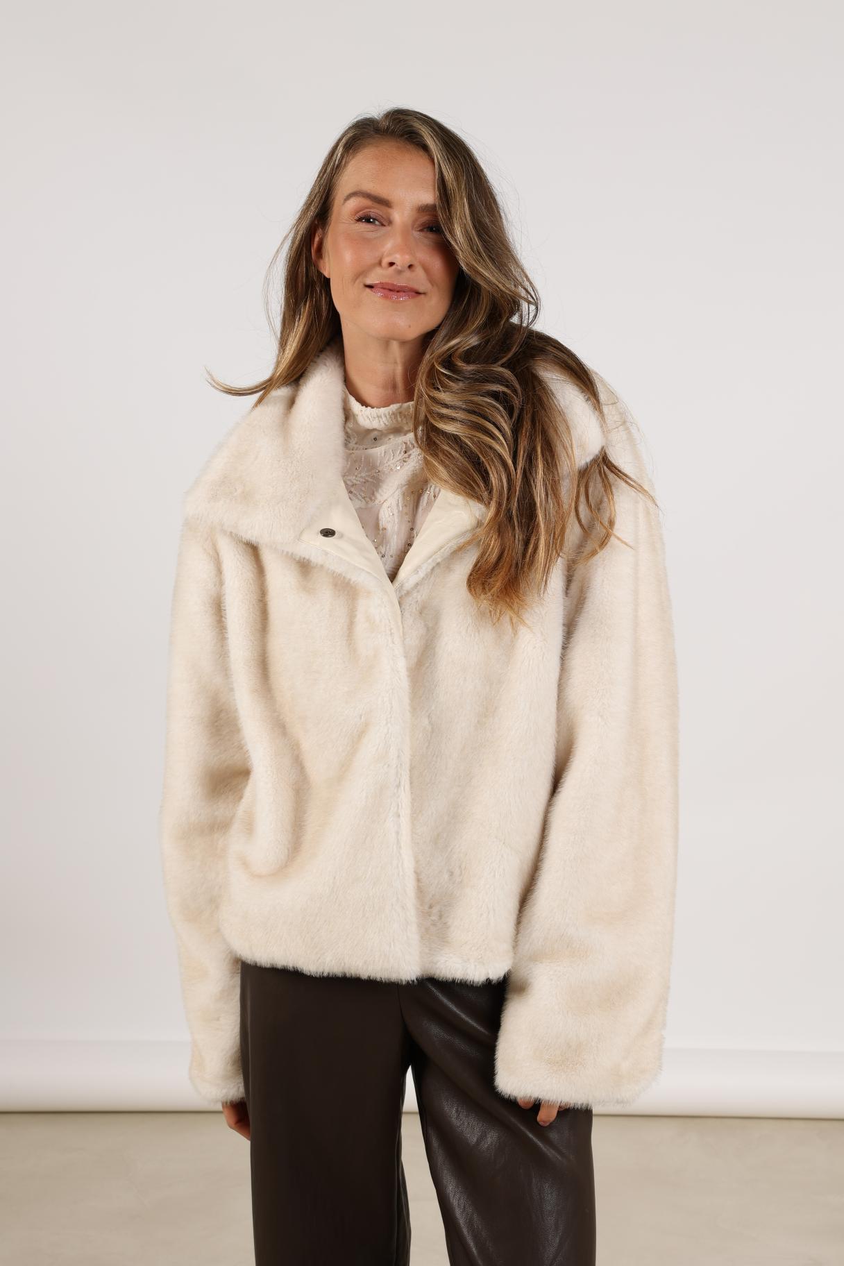 Pleun Jacket | Off White