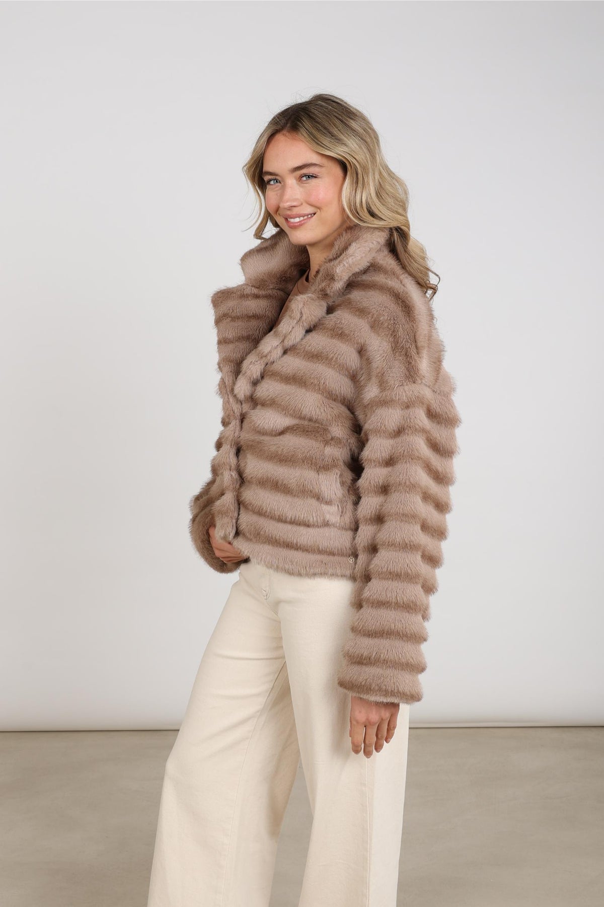 Hilde Jacket Fluffy | Taupe