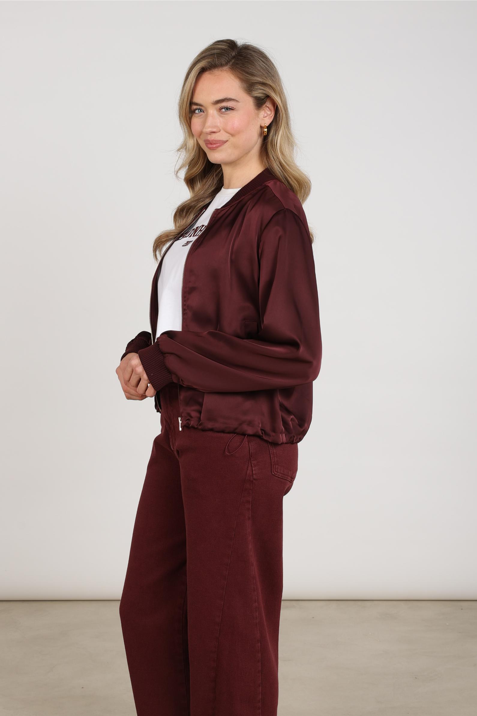 Dena Jacket Shiny | Cherry