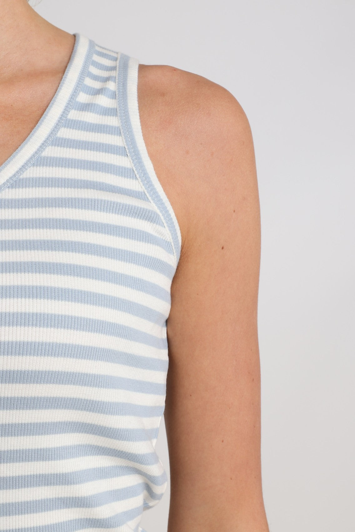 Steffie Singlet | Offwhite/Cloudy