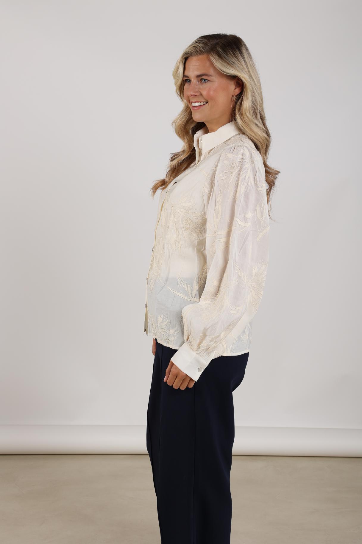 Avy Blouse Embroidery | Off White