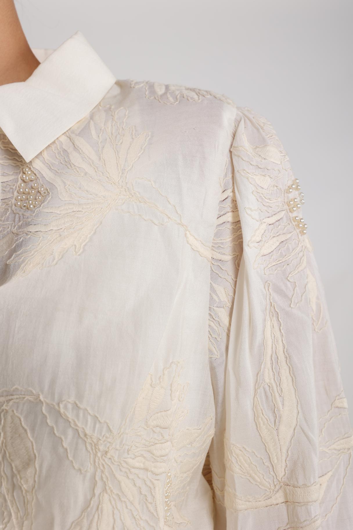 Avy Blouse Embroidery | Off White